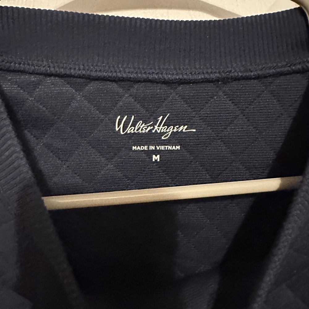 Walter Hagen Women's Navy Quilted Sweater - Picture 2 of 3
